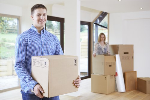 Local moving team planning access in Toedinburgh