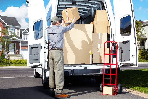 Small business relocation with man and van support in Toedinburgh