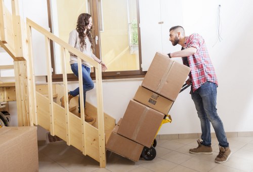 Van loading boxes and household items for a Toedinburgh move