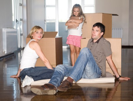 Team collecting large household furniture from a Toedinburgh property
